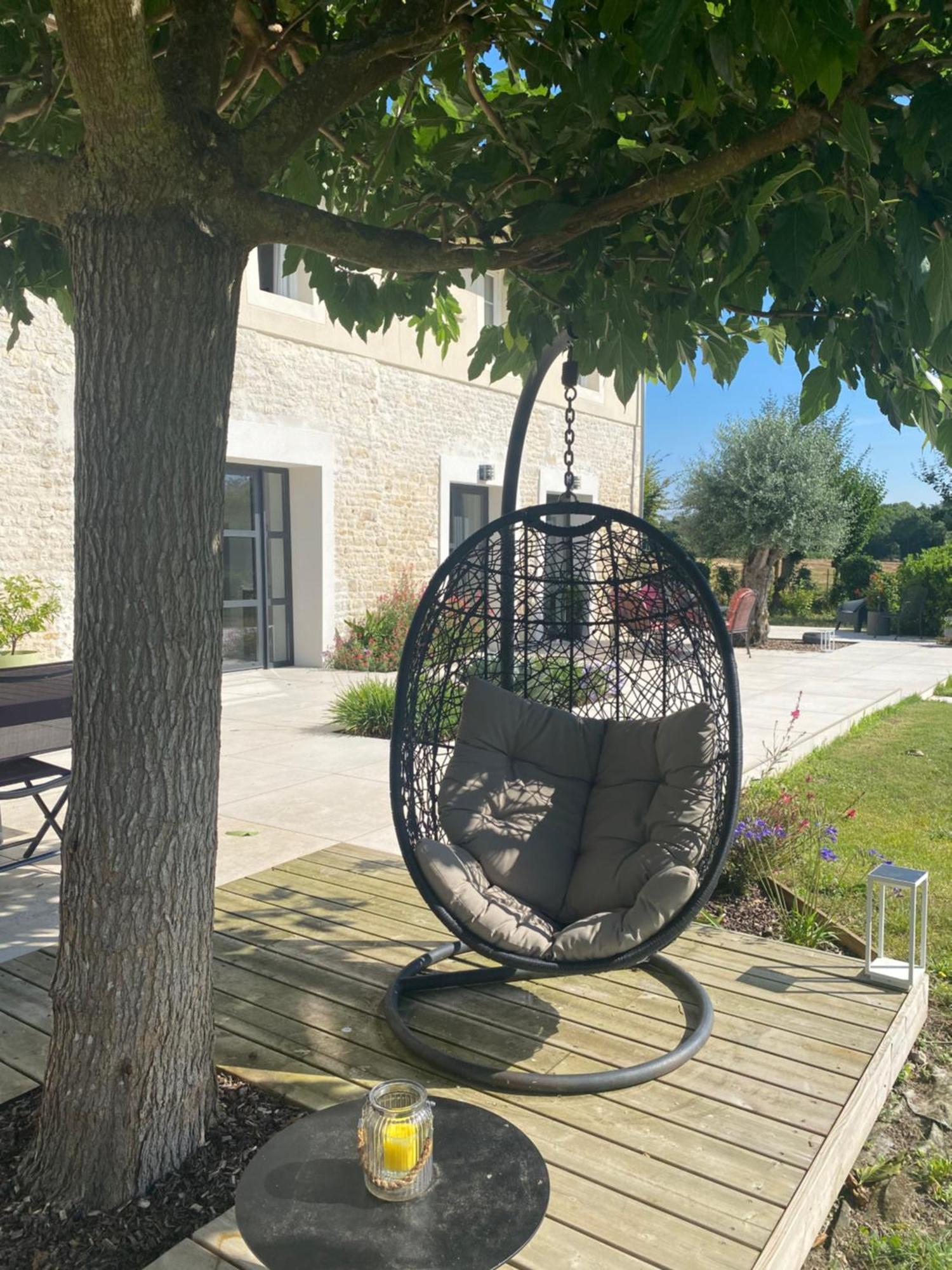 La Chaumeauniere Panzió Aigrefeuille-dʼAunis Kültér fotó
